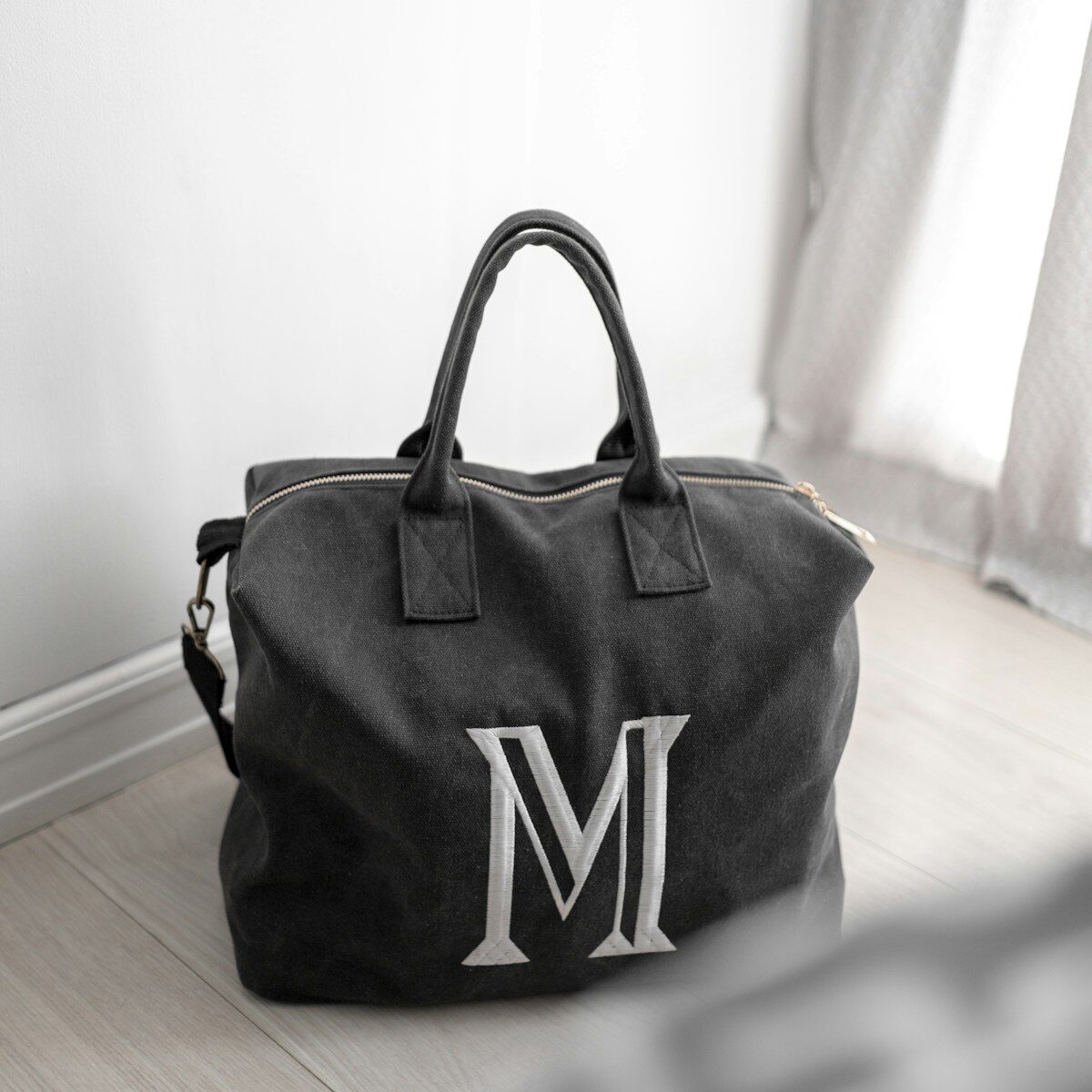 Photo by SJ 📸 black tote bag