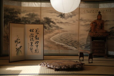 日本中古 两折贴画屏风