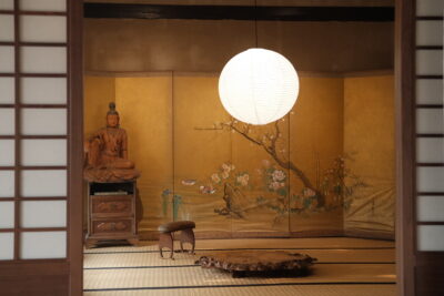 日本中古 六折高”花鸟图“金屏风